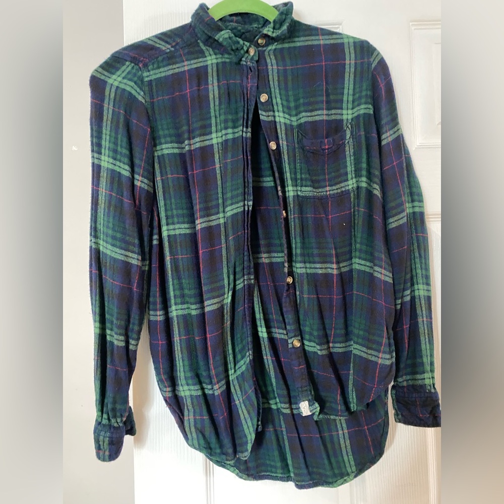AE flannel button up